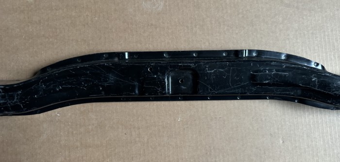 Поперечина рамки радиатора нижняя Toyota LAND CRUISER 80, Toyota LEXUS LX 450 5710460022
